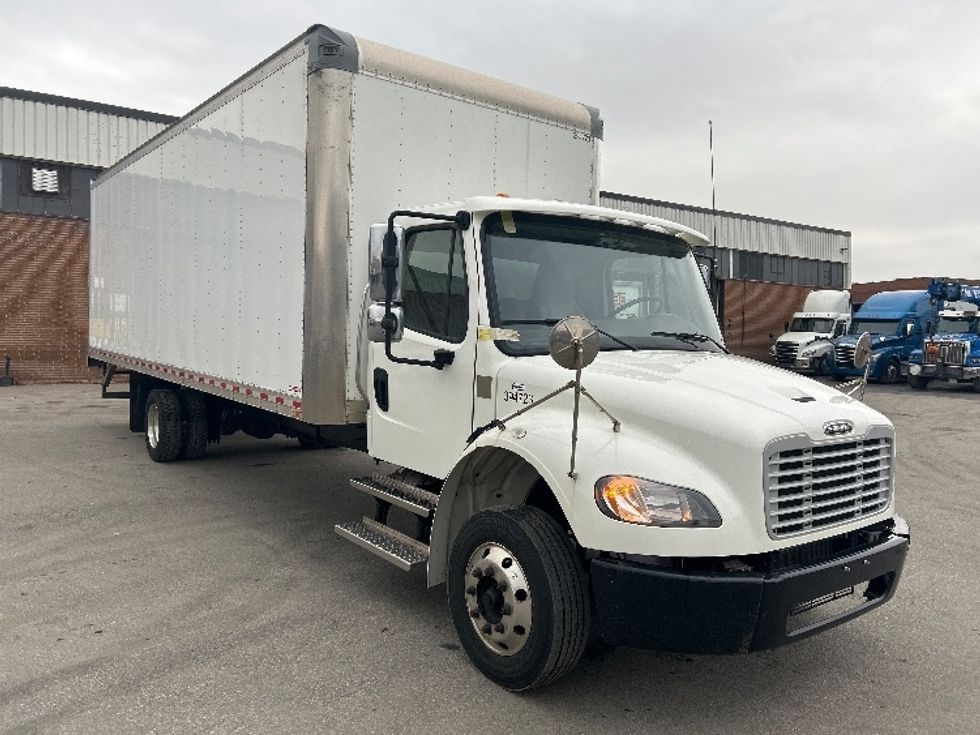 Medium Duty Box Truck-Light and Medium Duty Trucks-Freightliner-2021-M2-Mississauga-ON-133,119\n\t\tkm-$ 84,000 - Image 1