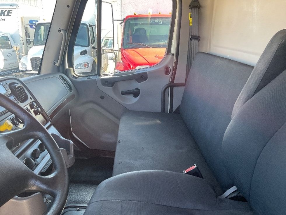 Medium Duty Box Truck-Light and Medium Duty Trucks-Freightliner-2021-M2-Moberly-MO-181,893\n\t\tmiles-$ 68,000 - Image 19