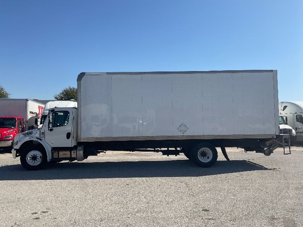 Medium Duty Box Truck-Light and Medium Duty Trucks-Freightliner-2021-M2-Moberly-MO-181,893\n\t\tmiles-$ 68,000 - Image 4
