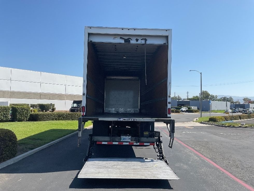 Medium Duty Box Truck-Light and Medium Duty Trucks-Freightliner-2021-M2-Montebello-CA-292,792\n\t\tmiles-$ 45,500 - Image 9