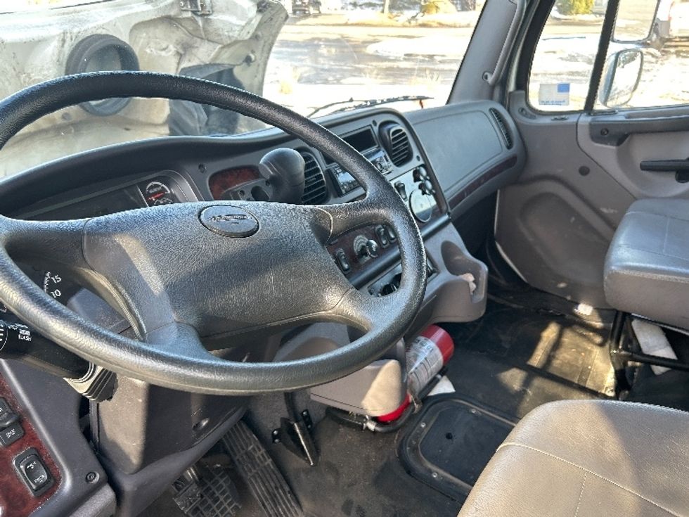 Medium Duty Box Truck-Light and Medium Duty Trucks-Freightliner-2021-M2-Montgomery-NY-154,736\n\t\tmiles-$ 56,000 - Image 17