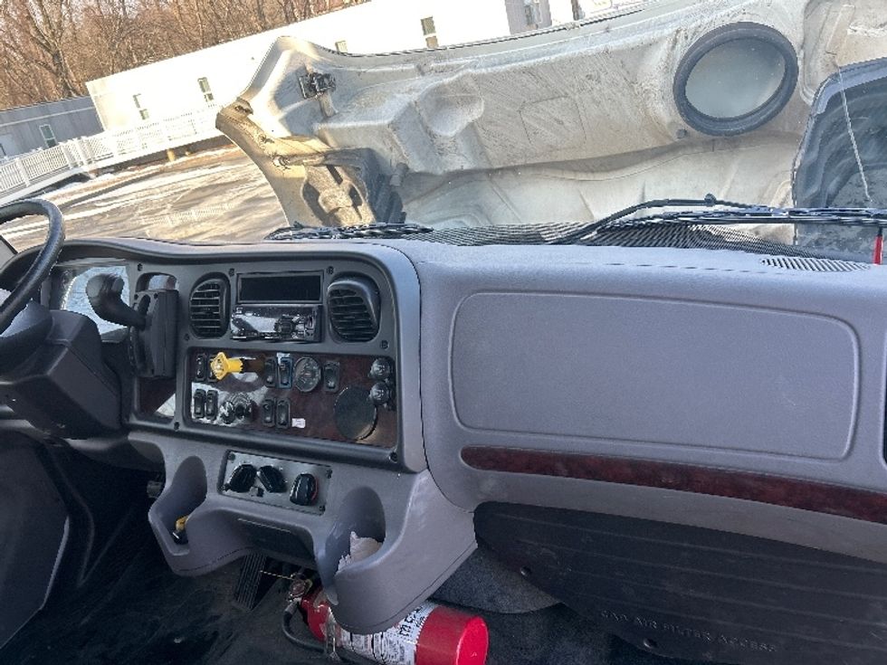 Medium Duty Box Truck-Light and Medium Duty Trucks-Freightliner-2021-M2-Montgomery-NY-154,736\n\t\tmiles-$ 56,000 - Image 21