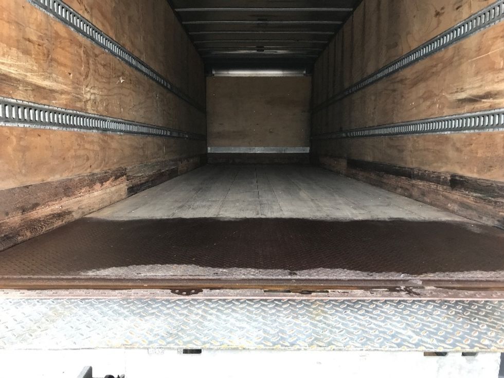 Medium Duty Box Truck-Light and Medium Duty Trucks-Freightliner-2021-M2-Montreal-PQ-360,026\n\t\tkm-$ 78,750 - Image 10