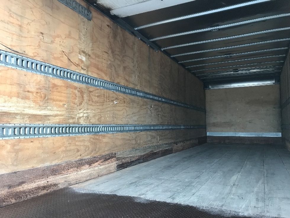 Medium Duty Box Truck-Light and Medium Duty Trucks-Freightliner-2021-M2-Montreal-PQ-360,026\n\t\tkm-$ 78,750 - Image 12