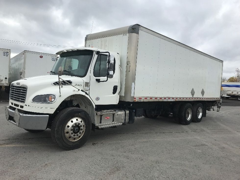 Medium Duty Box Truck-Light and Medium Duty Trucks-Freightliner-2021-M2-Montreal-PQ-360,026\n\t\tkm-$ 78,750 - Image 3