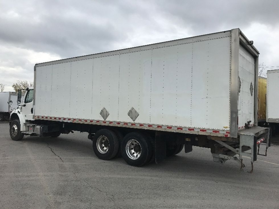 Medium Duty Box Truck-Light and Medium Duty Trucks-Freightliner-2021-M2-Montreal-PQ-360,026\n\t\tkm-$ 78,750 - Image 6
