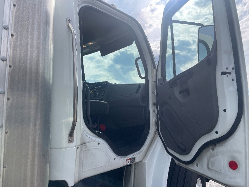 Medium Duty Box Truck-Light and Medium Duty Trucks-Freightliner-2021-M2-Nashville (Mount Juliet)-TN-248,958\n\t\tmiles-$ 62,750 - Image 19