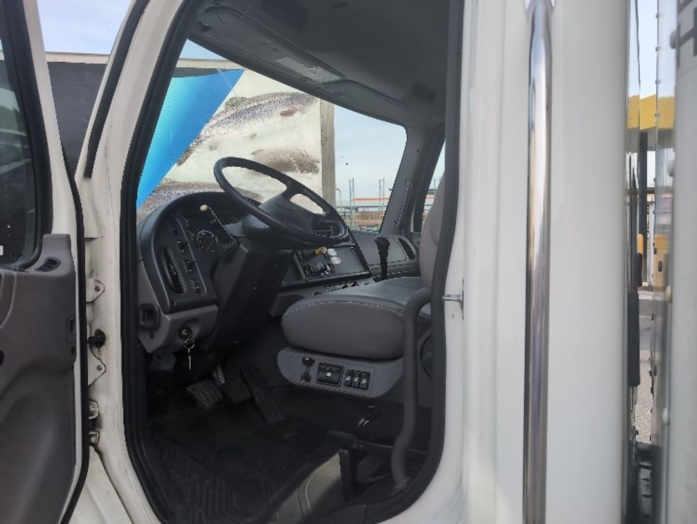 Medium Duty Box Truck-Light and Medium Duty Trucks-Freightliner-2021-M2-New Bedford-MA-100,569\n\t\tmiles-$ 52,000 - Image 16