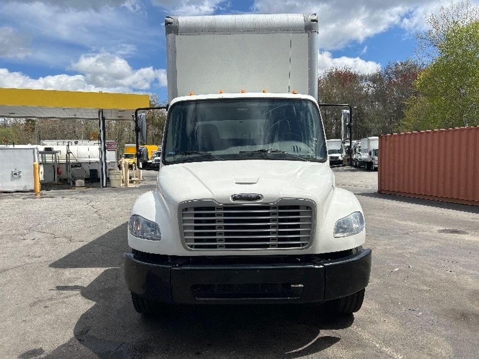 Medium Duty Box Truck-Light and Medium Duty Trucks-Freightliner-2021-M2-New Bedford-MA-100,569\n\t\tmiles-$ 52,000 - Image 2