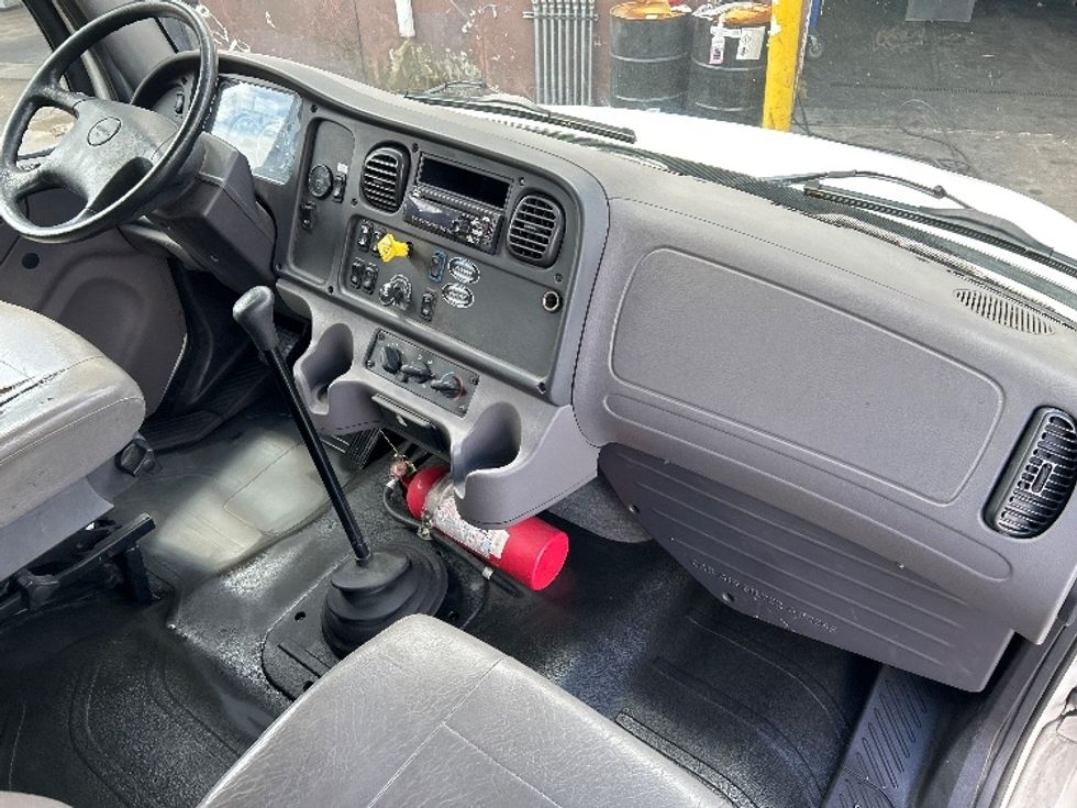 Medium Duty Box Truck-Light and Medium Duty Trucks-Freightliner-2021-M2-New Bedford-MA-100,569\n\t\tmiles-$ 52,000 - Image 21