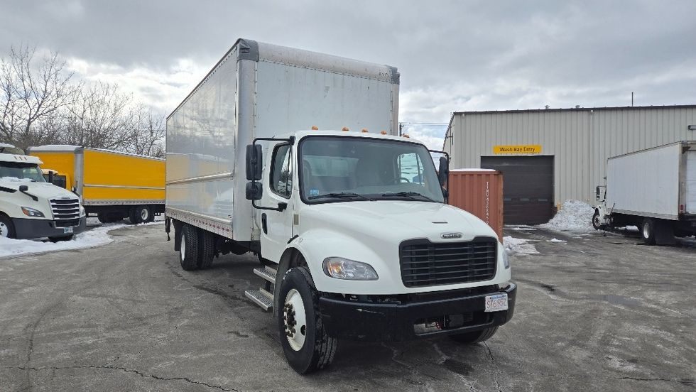 Medium Duty Box Truck-Light and Medium Duty Trucks-Freightliner-2021-M2-New Bedford-MA-117,768\n\t\tmiles-$ 60,000 - Image 1
