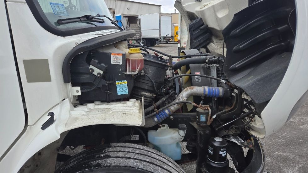 Medium Duty Box Truck-Light and Medium Duty Trucks-Freightliner-2021-M2-New Bedford-MA-117,768\n\t\tmiles-$ 60,000 - Image 17