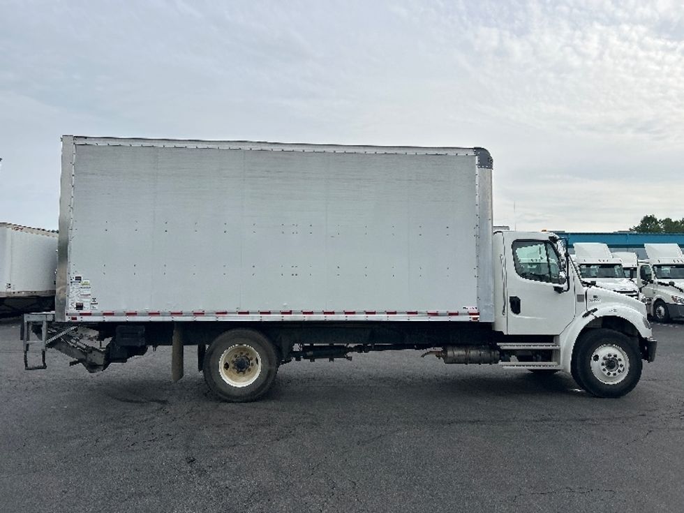 Medium Duty Box Truck-Light and Medium Duty Trucks-Freightliner-2021-M2-Obetz-OH-123,106\n\t\tmiles-$ 59,000 - Image 15