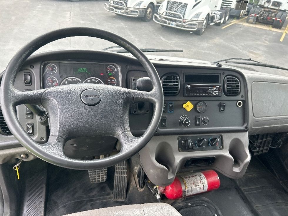 Medium Duty Box Truck-Light and Medium Duty Trucks-Freightliner-2021-M2-Obetz-OH-123,106\n\t\tmiles-$ 59,000 - Image 18