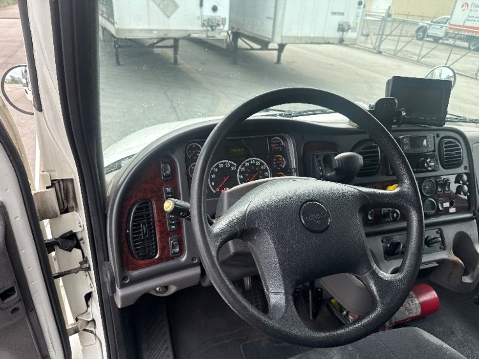 Medium Duty Box Truck-Light and Medium Duty Trucks-Freightliner-2021-M2-Obetz-OH-240,650\n\t\tmiles-$ 40,000 - Image 17