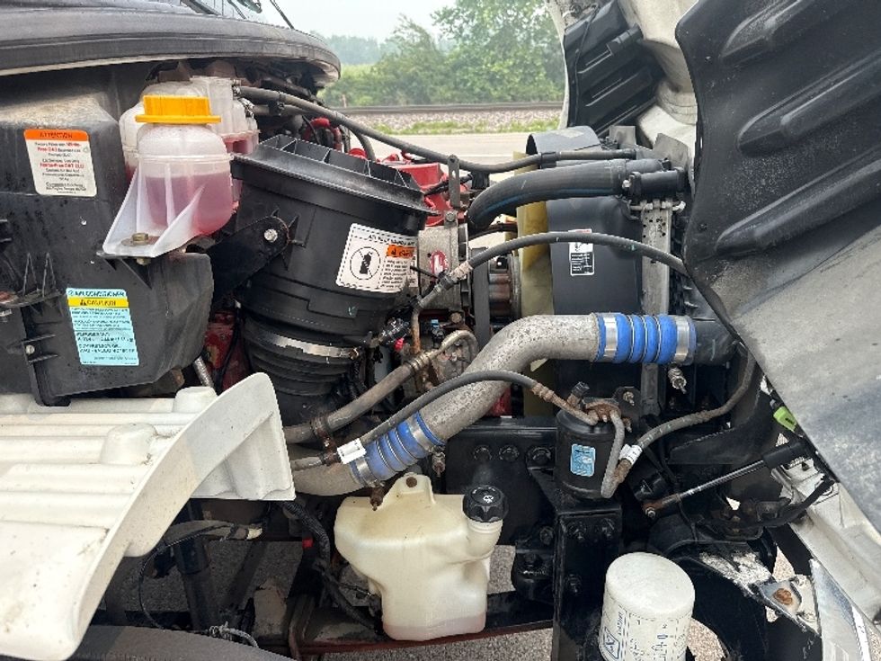 Medium Duty Box Truck-Light and Medium Duty Trucks-Freightliner-2021-M2-Obetz-OH-240,650\n\t\tmiles-$ 40,000 - Image 24