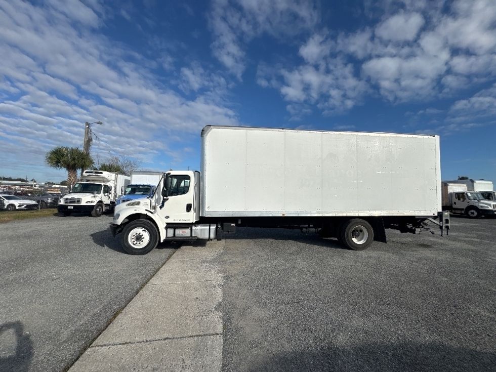 Medium Duty Box Truck-Light and Medium Duty Trucks-Freightliner-2021-M2-Ocala-FL-177,677\n\t\tmiles-$ 59,000 - Image 4