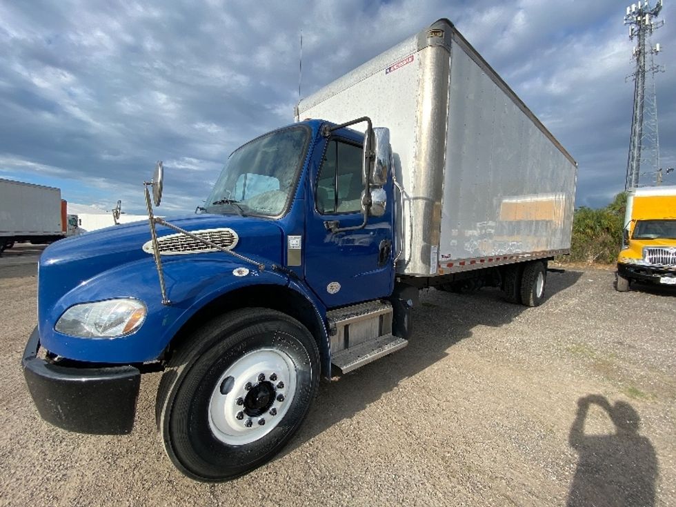Medium Duty Box Truck-Light and Medium Duty Trucks-Freightliner-2021-M2-Ocala-FL-186,335\n\t\tmiles-$ 52,250 - Image 3