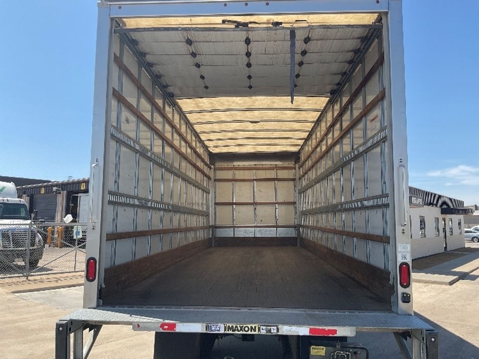 2021 Freightliner M2 106 Medium Duty photo 7