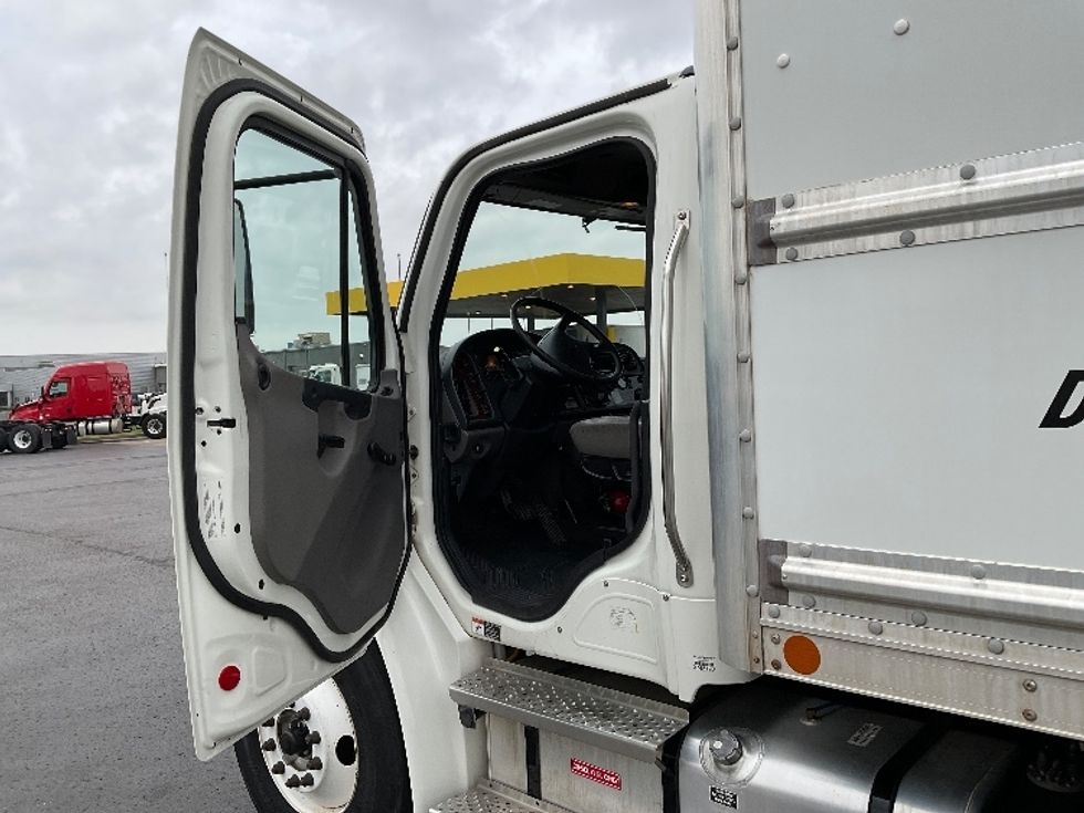 Medium Duty Box Truck-Light and Medium Duty Trucks-Freightliner-2021-M2-Oklahoma City-OK-199,794\n\t\tmiles-$ 57,750 - Image 16