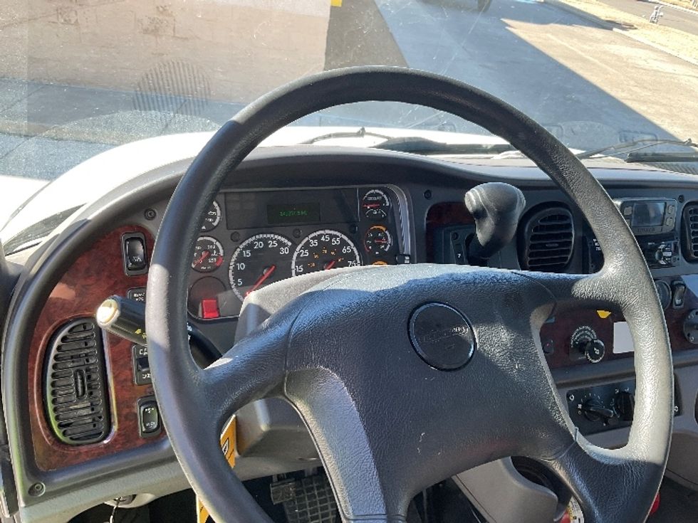 Medium Duty Box Truck-Light and Medium Duty Trucks-Freightliner-2021-M2-Oklahoma City-OK-199,794\n\t\tmiles-$ 57,750 - Image 18