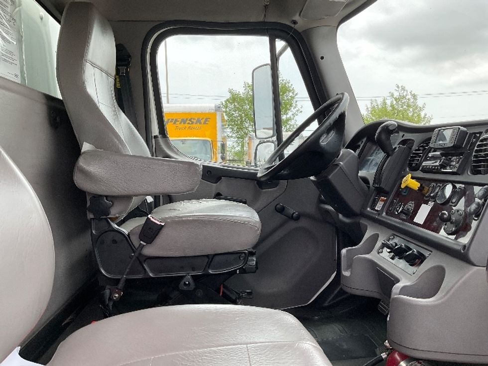 Medium Duty Box Truck-Light and Medium Duty Trucks-Freightliner-2021-M2-Oklahoma City-OK-199,794\n\t\tmiles-$ 57,750 - Image 22