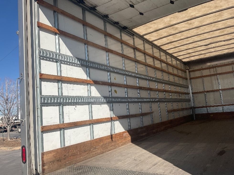 Medium Duty Box Truck-Light and Medium Duty Trucks-Freightliner-2021-M2-Oklahoma City-OK-210,000\n\t\tmiles-$ 57,250 - Image 11