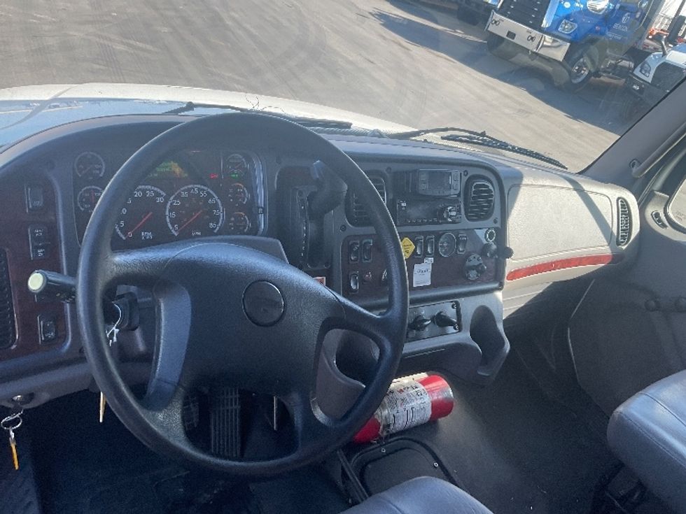 Medium Duty Box Truck-Light and Medium Duty Trucks-Freightliner-2021-M2-Oklahoma City-OK-210,000\n\t\tmiles-$ 57,250 - Image 18