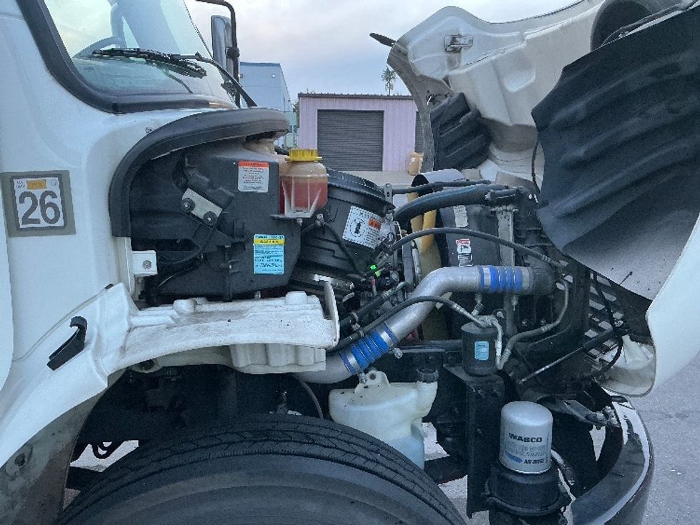 Medium Duty Box Truck-Light and Medium Duty Trucks-Freightliner-2021-M2-Ontario-CA-99,495\n\t\tmiles-$ 73,500 - Image 23