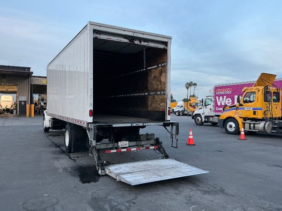Medium Duty Box Truck-Light and Medium Duty Trucks-Freightliner-2021-M2-Ontario-CA-99,495\n\t\tmiles-$ 73,500 - Image 9