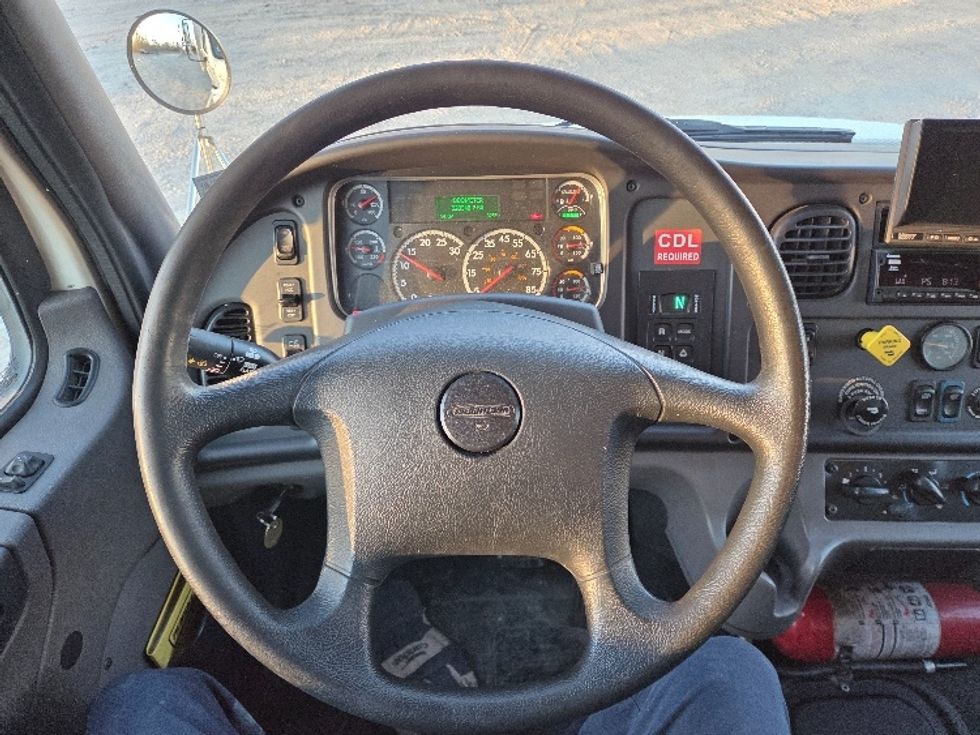 Medium Duty Box Truck-Light and Medium Duty Trucks-Freightliner-2021-M2-Parkersburg-WV-320,340\n\t\tmiles-$ 30,000 - Image 17