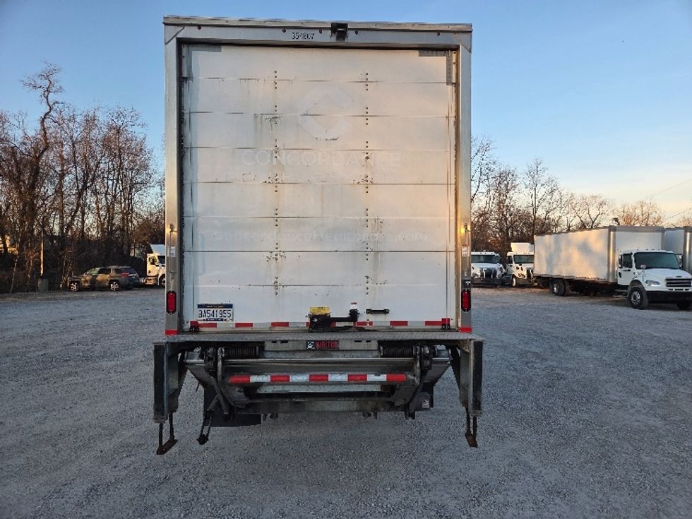 Medium Duty Box Truck-Light and Medium Duty Trucks-Freightliner-2021-M2-Parkersburg-WV-320,340\n\t\tmiles-$ 30,000 - Image 6