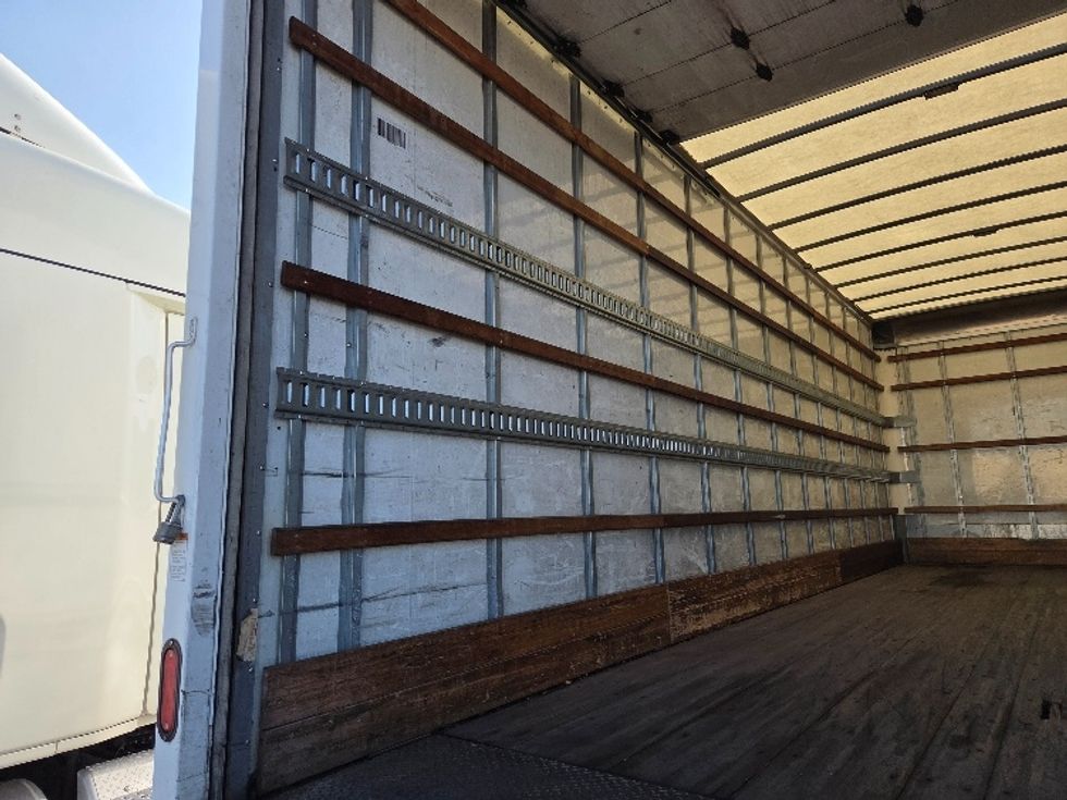 Medium Duty Box Truck-Light and Medium Duty Trucks-Freightliner-2021-M2-Pensacola-FL-244,213\n\t\tmiles-$ 47,000 - Image 11
