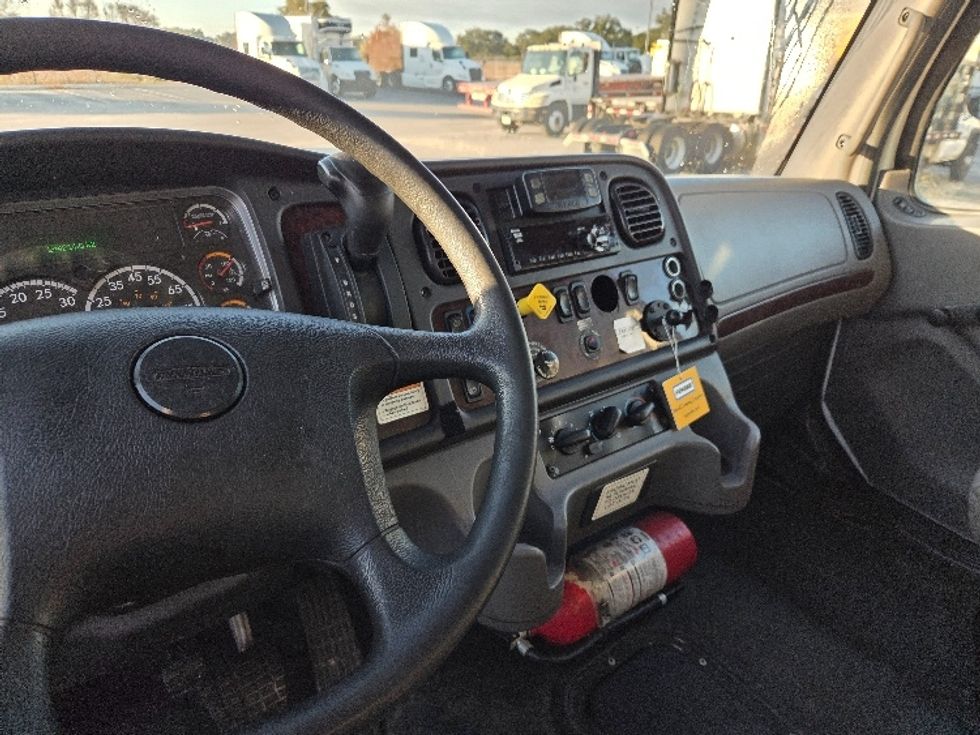 Medium Duty Box Truck-Light and Medium Duty Trucks-Freightliner-2021-M2-Pensacola-FL-244,213\n\t\tmiles-$ 47,000 - Image 18