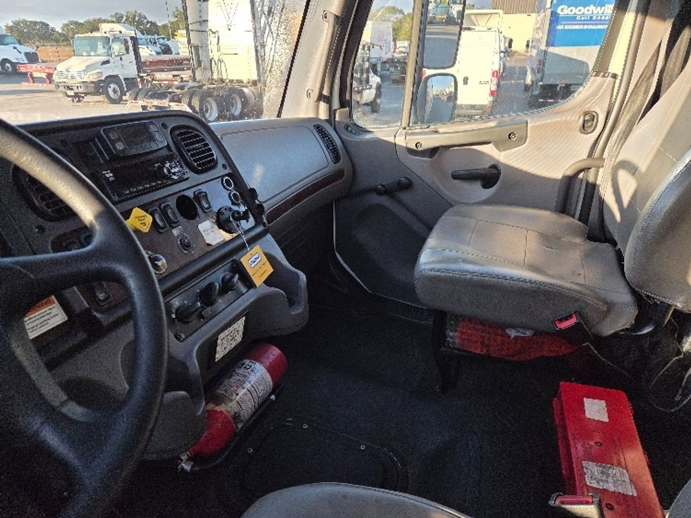 Medium Duty Box Truck-Light and Medium Duty Trucks-Freightliner-2021-M2-Pensacola-FL-244,213\n\t\tmiles-$ 47,000 - Image 19