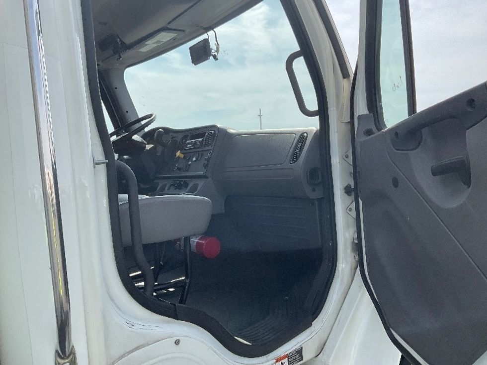 Medium Duty Box Truck-Light and Medium Duty Trucks-Freightliner-2021-M2-Philadelphia-PA-230,926\n\t\tmiles-$ 30,000 - Image 20