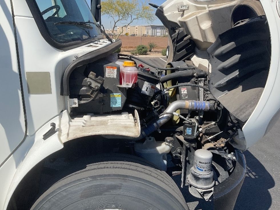 Medium Duty Box Truck-Light and Medium Duty Trucks-Freightliner-2021-M2-Phoenix-AZ-123,434\n\t\tmiles-$ 70,250 - Image 23