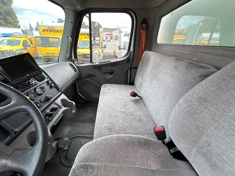 Medium Duty Box Truck-Light and Medium Duty Trucks-Freightliner-2021-M2-Phoenix-AZ-140,265\n\t\tmiles-$ 65,000 - Image 17