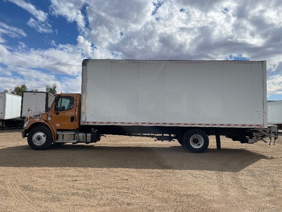 Medium Duty Box Truck-Light and Medium Duty Trucks-Freightliner-2021-M2-Phoenix-AZ-185,395\n\t\tmiles-$ 63,000 - Image 4