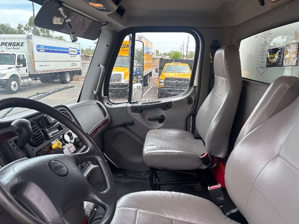 Medium Duty Box Truck-Light and Medium Duty Trucks-Freightliner-2021-M2-Phoenix-AZ-206,100\n\t\tmiles-$ 60,500 - Image 18