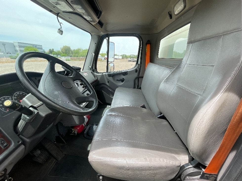 Medium Duty Box Truck-Light and Medium Duty Trucks-Freightliner-2021-M2-Phoenix-AZ-217,688\n\t\tmiles-$ 44,500 - Image 19