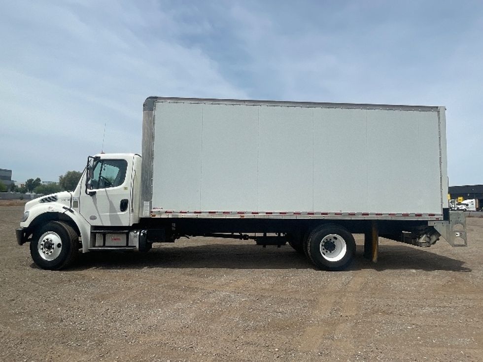 Medium Duty Box Truck-Light and Medium Duty Trucks-Freightliner-2021-M2-Phoenix-AZ-217,688\n\t\tmiles-$ 44,500 - Image 4