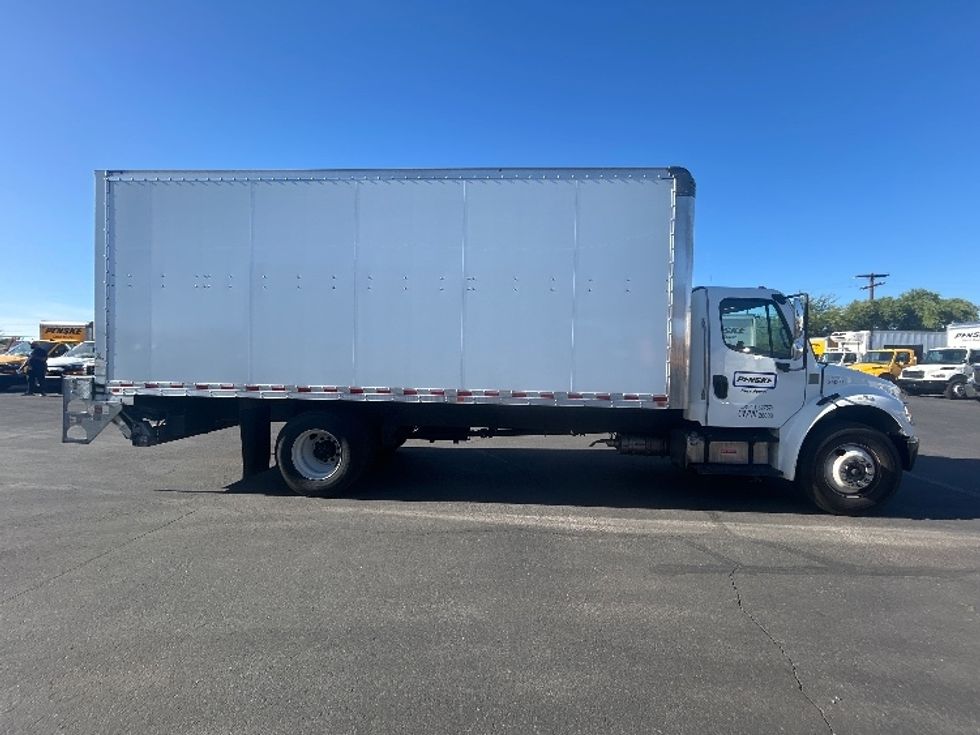 Medium Duty Box Truck-Light and Medium Duty Trucks-Freightliner-2021-M2-Phoenix-AZ-82,194\n\t\tmiles-$ 59,250 - Image 15
