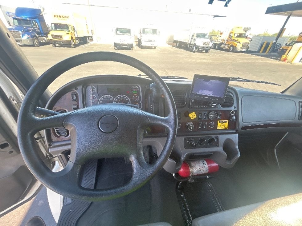 Medium Duty Box Truck-Light and Medium Duty Trucks-Freightliner-2021-M2-Phoenix-AZ-82,194\n\t\tmiles-$ 59,250 - Image 18