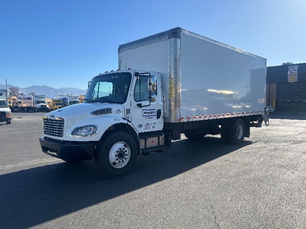 Medium Duty Box Truck-Light and Medium Duty Trucks-Freightliner-2021-M2-Phoenix-AZ-82,194\n\t\tmiles-$ 59,250 - Image 3