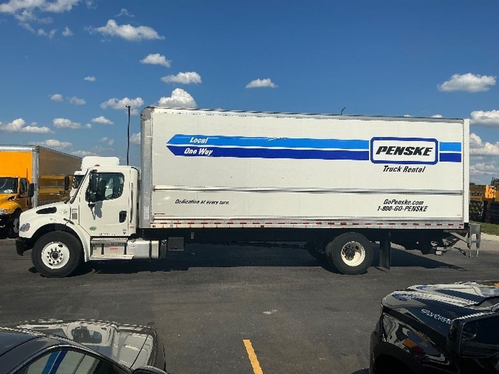 Medium Duty Box Truck-Light and Medium Duty Trucks-Freightliner-2021-M2-Piqua-OH-213,159\n\t\tmiles-$ 52,250 - Image 4