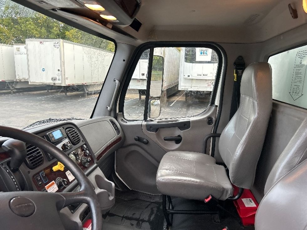 Medium Duty Box Truck-Light and Medium Duty Trucks-Freightliner-2021-M2-Piqua-OH-234,734\n\t\tmiles-$ 48,500 - Image 19