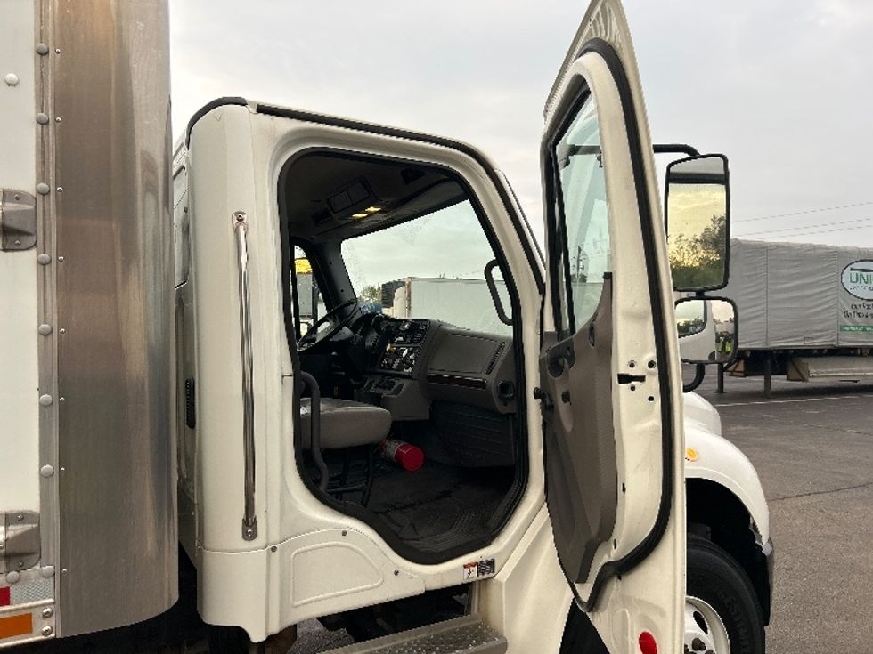 Medium Duty Box Truck-Light and Medium Duty Trucks-Freightliner-2021-M2-Piqua-OH-234,734\n\t\tmiles-$ 48,500 - Image 20