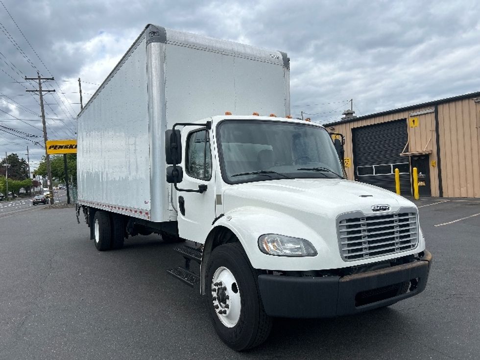 Medium Duty Box Truck-Light and Medium Duty Trucks-Freightliner-2021-M2-Portland-OR-115,770\n\t\tmiles-$ 69,750 - Image 1