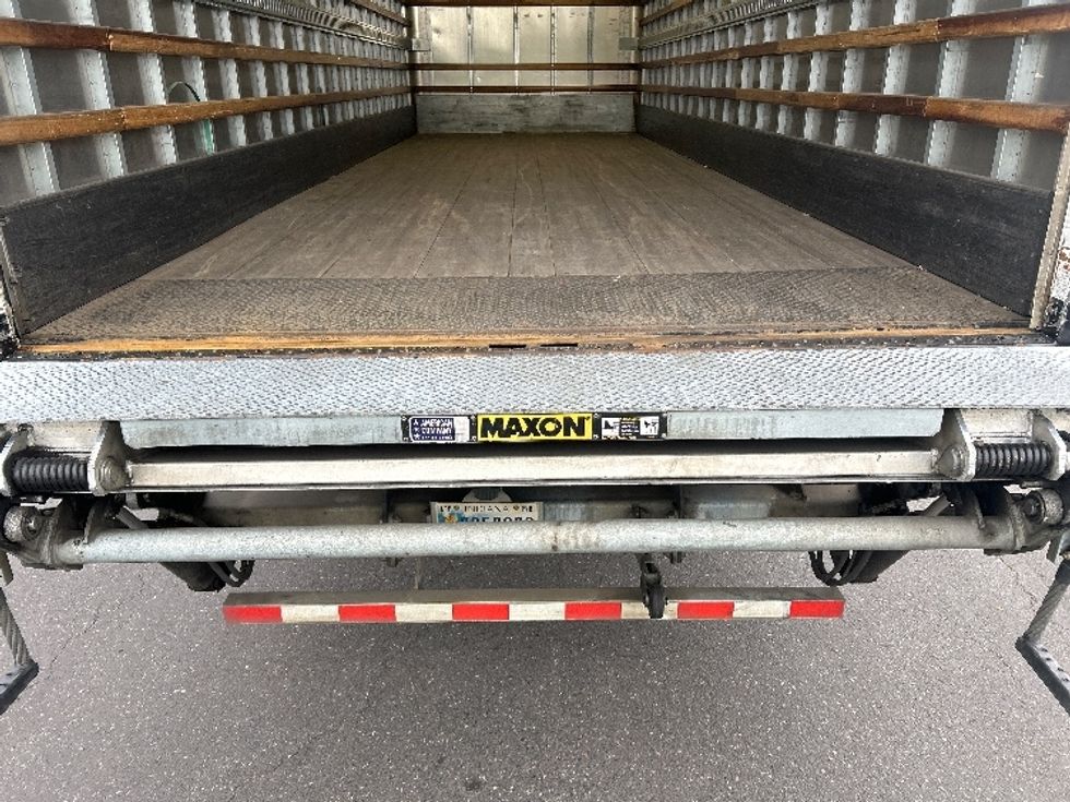 Medium Duty Box Truck-Light and Medium Duty Trucks-Freightliner-2021-M2-Portland-OR-115,770\n\t\tmiles-$ 69,750 - Image 10